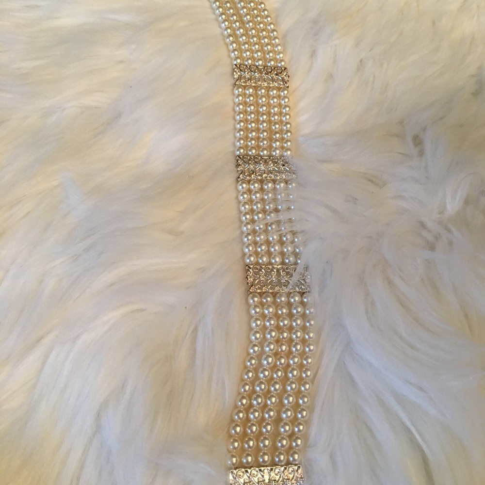 Avon Vintage Choker